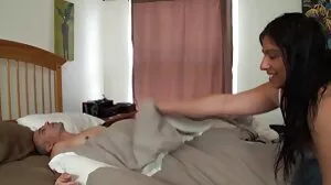 BangBros: Soap That Dick on PornHD dengan Quinn Waters kisah main dengan makcik
