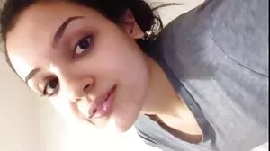 Si cantik berambut perang mengambil zakarnya dalam lubang pussy cerita lucah mak cik kecilnya
