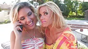 BangBors: Gianna MotherFucking Grey cerita sex main dengan makcik di PornHD bersama Gianna Gray