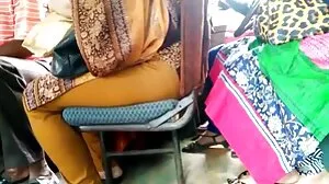 Anak tiri mengambil kesempatan untuk bercinta cerita rogol makcik dengan ibu tirinya