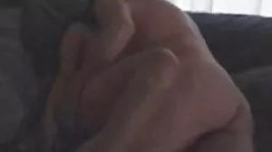 Seluar Dalam Merah Jambu dalam Mulut - Batang Hitam dalam Faraj cerita panas makcik